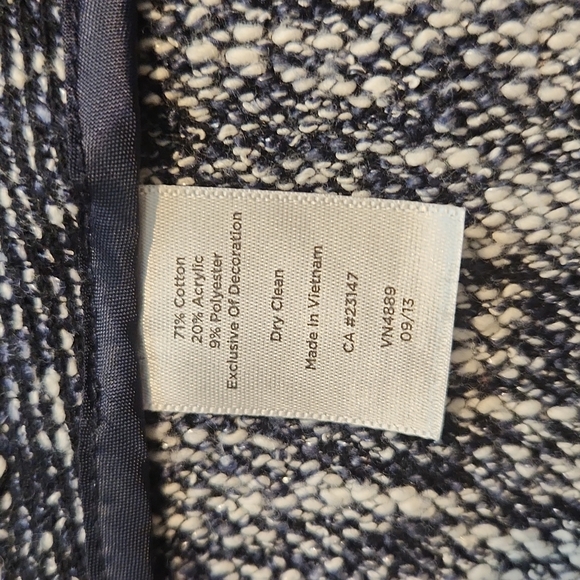 TALBOTS WOMENS KNIT FABRIC BLAZER, SUIT JACKET SIZE 12P. Navy Blue and white - Picture 9 of 12